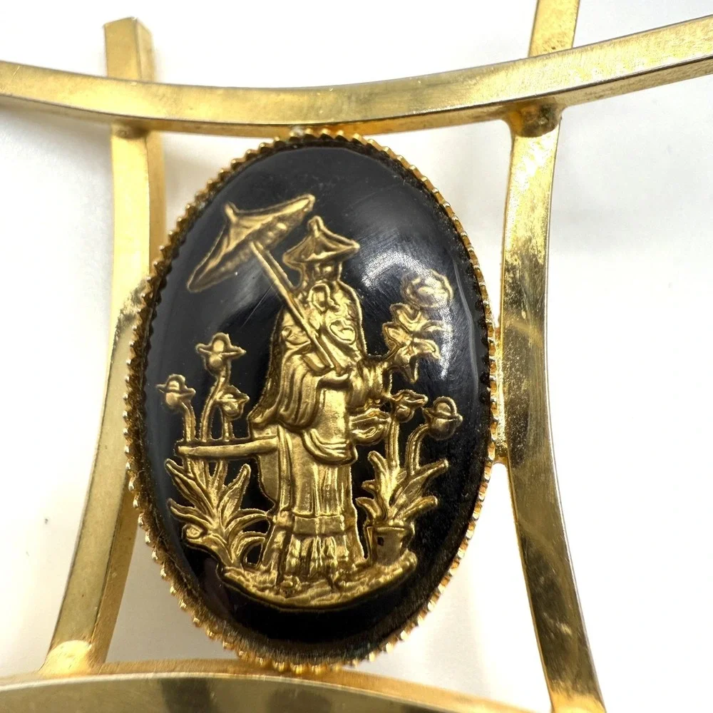 Gold‎ Tone Asian Lady Parasol Black Oval Cameo Brooch Pin Chinoiserie Large